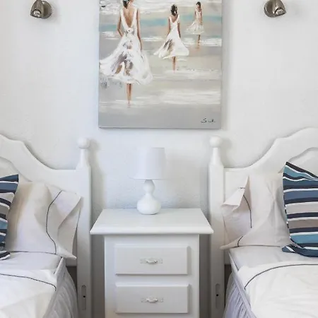 Spacious In El Poble Nou De Benitatxell, Sea View *